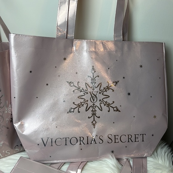 Victoria’s Secret Pink Snowflake VS Logo Reusable Gift Bag, Shopping Bag - Picture 6 of 8
